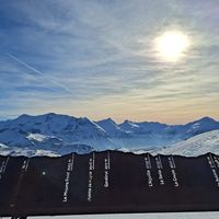 Appartement 70 m2 au cœur de la station et à 100 m des pistes de ski avec garage vue montagne