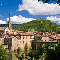 Charmant 2 pièces avec terrasse et jardin à l’entrée des Gorges de l’Aveyron, St Antonin Noble val