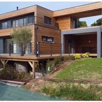 Maison neuve design Au coeur du Golf de Bellême. 2 immenses terrasses surplombent le trou n°11