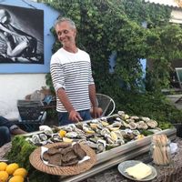 CABANON DE PECHEUR LES PIEDS DANS L'EAU
