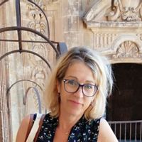 l'appartement de Blandine se situe dans un parc, proche de Versailles. (7kms)(1 chambre)