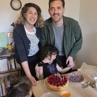 La maison de Mike et Julia appart avec 3 chambres, petit jardin et parking