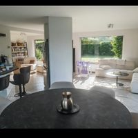Très belle maison dans un quartier très côté de Bondues avec tout confort et grand espaces.