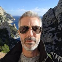 Appartement avec une terrasse offrant une vue panoramique sur Marseille & parking privé