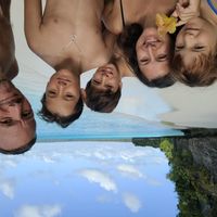 Sunset Paradise at Baie des Citrons, Noumea – 3BR Family Getaway