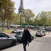 L’appartement de Sophie avec sa belle terrasse vue Tour Eiffel en plein cœur de Paris 16 ème