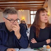 Maison de Daniel et Sonia : quartier tranquille, 1er étage, métro à cinq minutes, balcon sur verdure