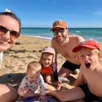 La maison de Eva & François : cocon néo-breton proche de la mer où notre famille s’épanouit.