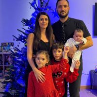 Villa neuve située à Andernos les bain, dans un quartier calme, piscine chauffée et terrasse bois.