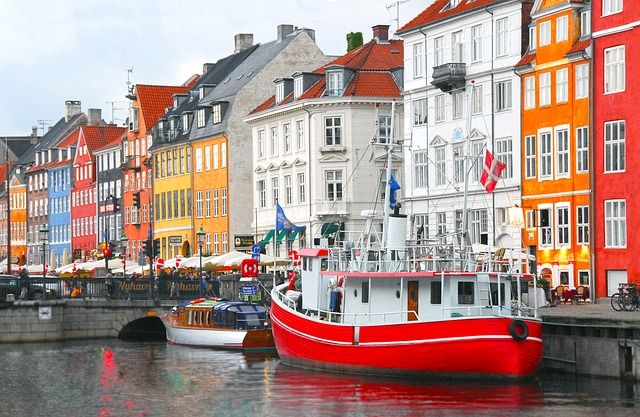 les maisons colorées de Copenhague, idéal en hors saison