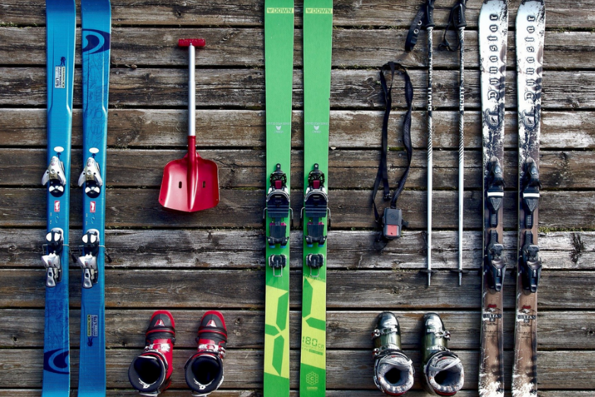 vacances au ski pas cher profitez de bons plans pour votre matériel