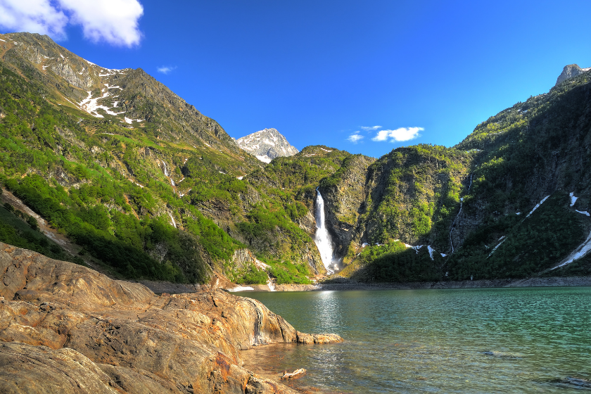 plus beaux lacs France Baignade Oo Pyrenees