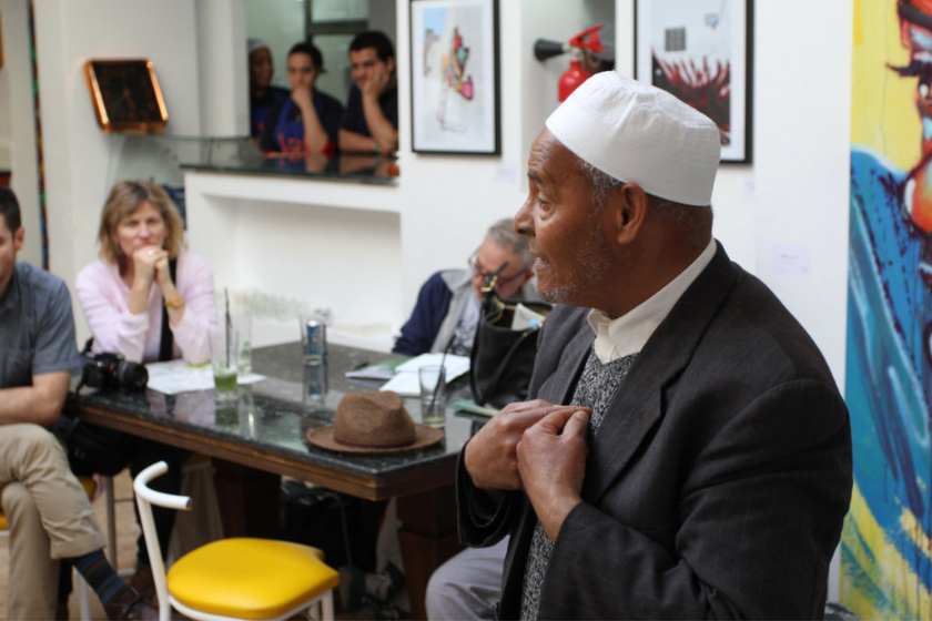 Activités insolites Marrakech ecouter un conte des mille et une nuits au Café clock.png