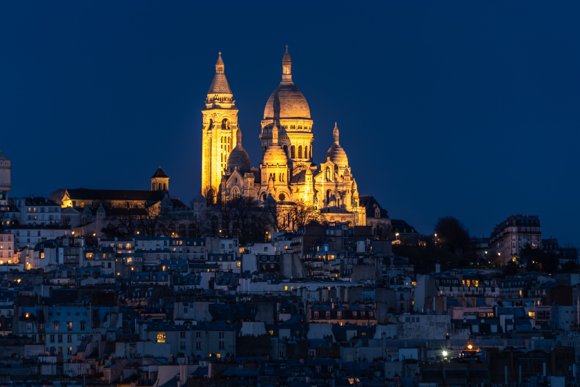 Visiter Paris la nuit Montmartre