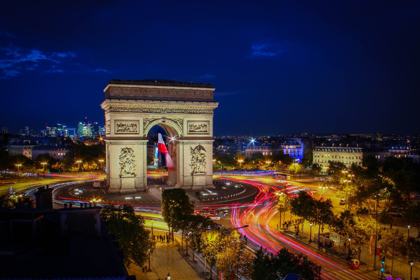 Visiter Paris la nuit